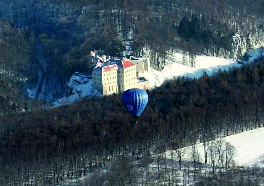 Kraków: Hot Air Balloon Flight with Champagne - What to bring (and what not to): small details that prevent stress