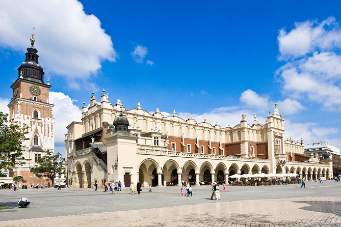 Krakow in a Day: City Tour by Electric Car - The ghetto area drive-by: staying respectful while moving fast