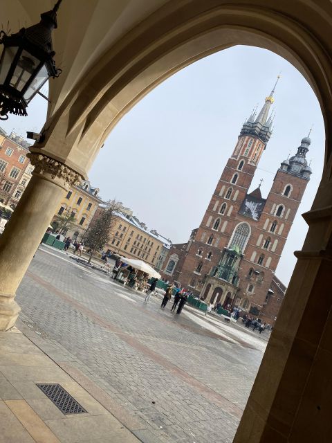 Kraków in a nutshell - walking tour - Meeting ZeeTour near Restaurant No7: how to start without stress