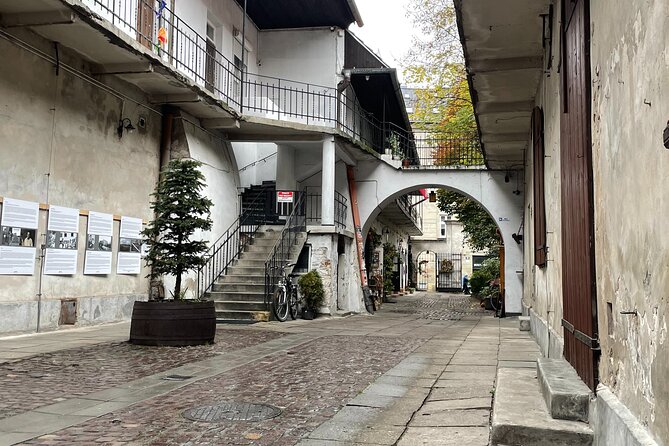 Krakow Jewish Ghetto and Quarter Audio Guided Walking Tour - Jewish Ghetto Memorial and the Soundtrack of Hope