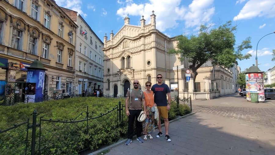 Krakow Jewish Quarter Tour, Kazimierz and Ghetto - Synagogues in Kazimierz: what you’ll actually see and why it matters