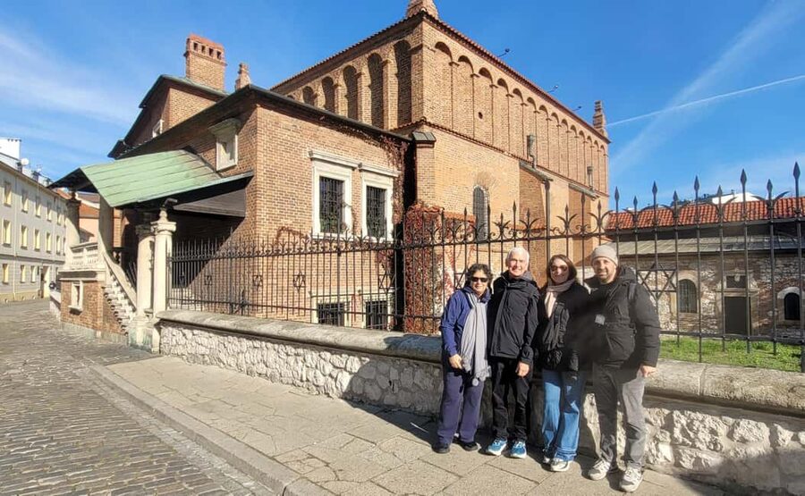 Krakow Jewish Quarter Tour, Kazimierz and Ghetto - Private or small-group touring: why the guide’s style changes everything