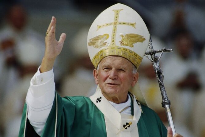 Krakow: John Paul II Home & Black Madonna Sanctuary - Guided Tour - Transportation that keeps your day from turning into a slog