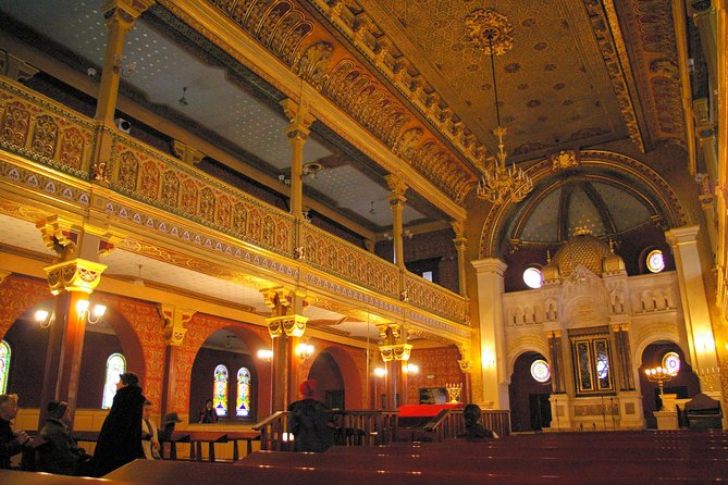 Krakow Kazimierz and Jewish Ghetto Tour with Synagogues - Jewish Square and the Old Synagogue area: focus on meaning, not only architecture