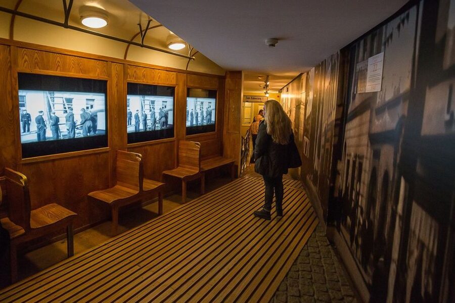 Krakow: Kazimierz by Golf Cart and Schindler's Factory Tour - Who this tour suits best (and who should rethink it)