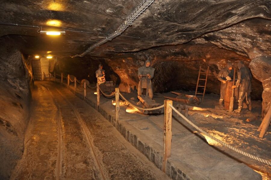 Krakow: Lazy Catamaran River Cruise and Salt Mine Group Tour - How Long This Takes and What You’ll Feel During the Day