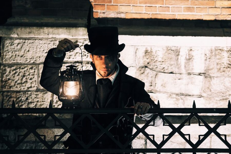 Krakow: Legends and Tales of Old Town Walking Tour - The 110-Minute Walk: How the Night Tour Flows