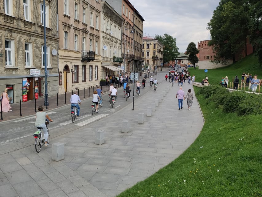 Krakow: Multilingual Tour On Electric Bikes - The 3-Hour Route: Old Town, Kazimierz, and the Former Jewish Ghetto