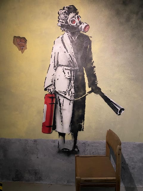 Krakow: Muzeum Banksy Entry Ticket - The exit shop: a small add-on for Banksy fans