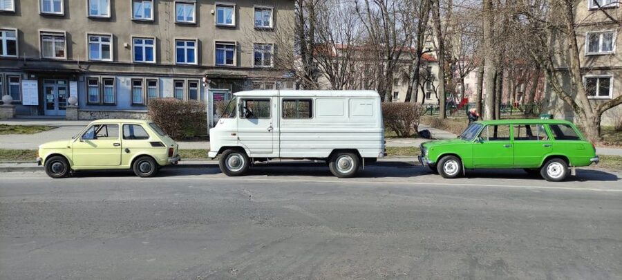 Krakow: Nowa Huta Guided Tour in Vintage Car - Our Lady Queen of Poland Church: Why It Matters After Propaganda