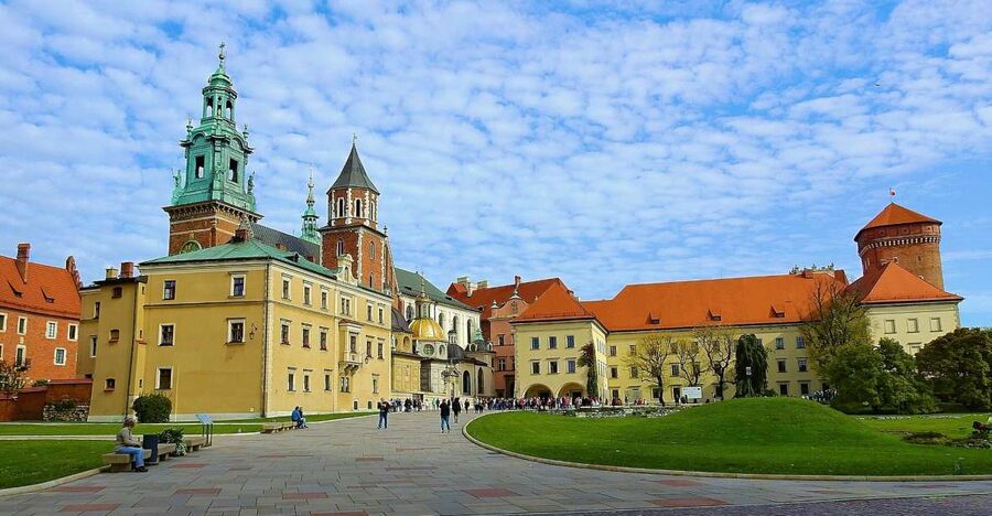 Kraków old town and jewish quarter® - A 3-hour plan that actually helps you read Krakow