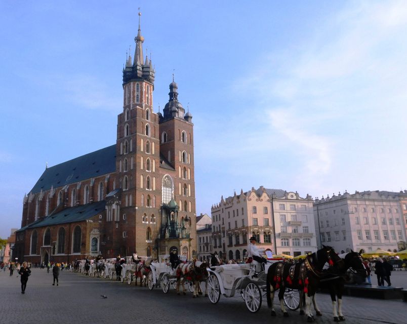 Krakow Old Town and Jewish Quarter in one guided walk - Church of St. Francis of Assisi: quick hits that set the tone