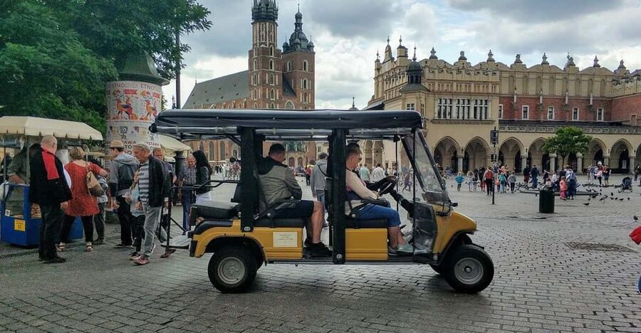 Krakow: Old Town City Tour in a Golf Cart - A heated golf cart that helps you see more with less effort