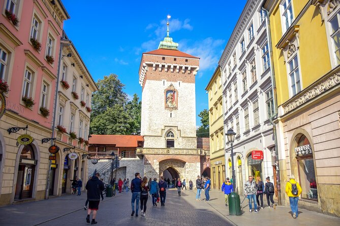 Krakow Old Town Mysteries: Exploration Game and Tour - Starting at Basztowa 19 and Finding the Barbican Clues