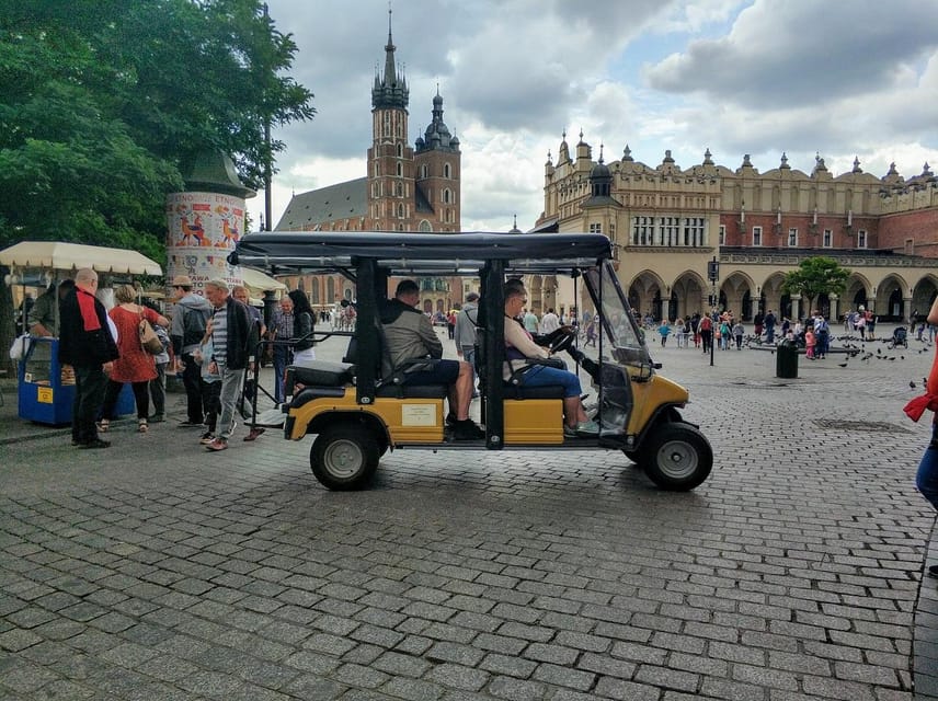 Krakow: Old Town Sightseeing Tour by Electric Golf Cart - Main Market Square: Cloth Hall and St. Mary’s Basilica, seen in context
