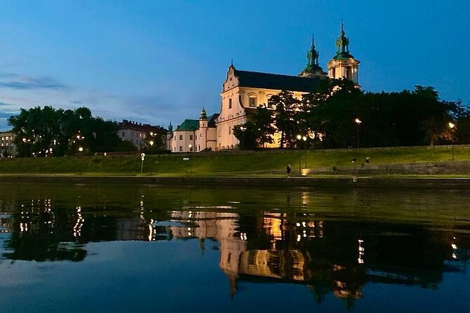 Krakow: One Hour Evening or Night Boat Trip - Price and what you should expect for $22.98