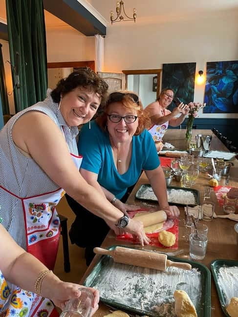Krakow Pierogi Cooking Class - The 2-Hour Flow: Dough, Fillings, Boiling, and the First Bite
