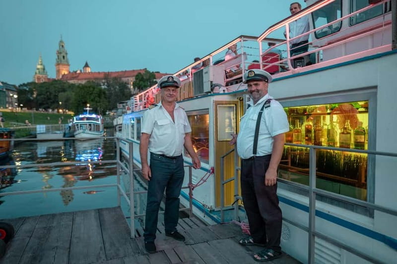 Krakow: Private Evening Boat Tour - Skip-the-line boarding and what that means for a short evening