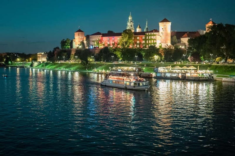 Krakow: Private Evening Boat Tour - Why an evening boat on Krakow’s river feels like the smart move