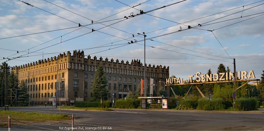 Krakow: Private Nowa Huta Adventure Tour in Communist Cars - Our Lady Queen of Poland Church (Ark Church stop): faith in a planned city