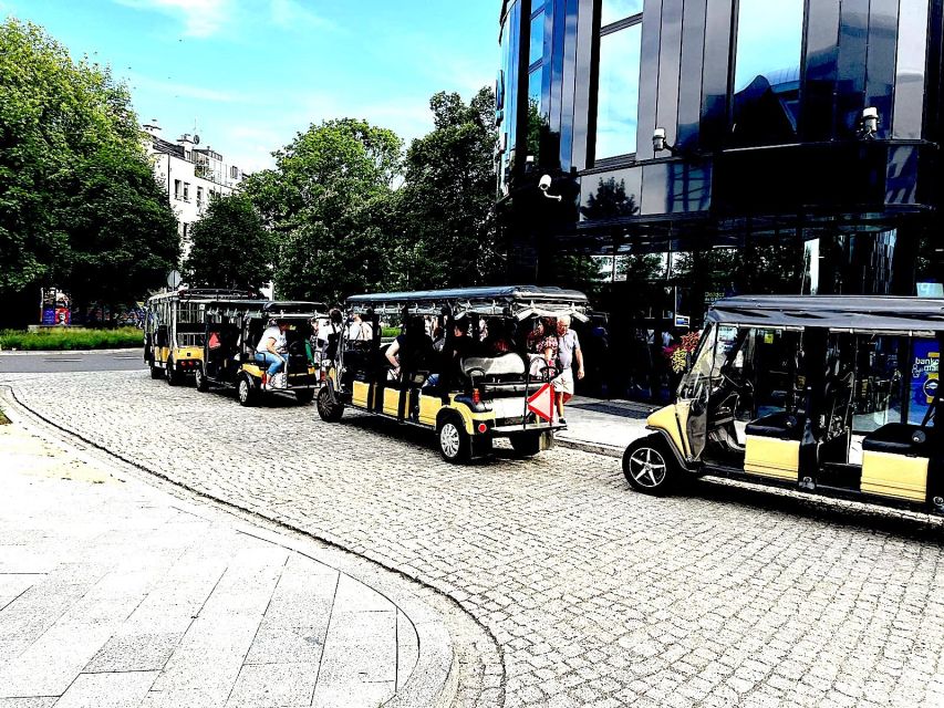 Krakow: Private Panoramic Tour by Golf Cart with Audio Guide - Enter Kazimierz: synagogues, preserved streets, and how Jewish Krakow reads in motion