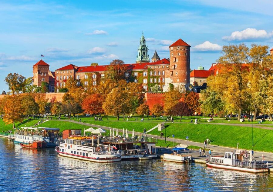 Krakow: Private Panoramic Tour by Golf Cart with Audio Guide - Audio guide in 27 languages: choose your comfort level