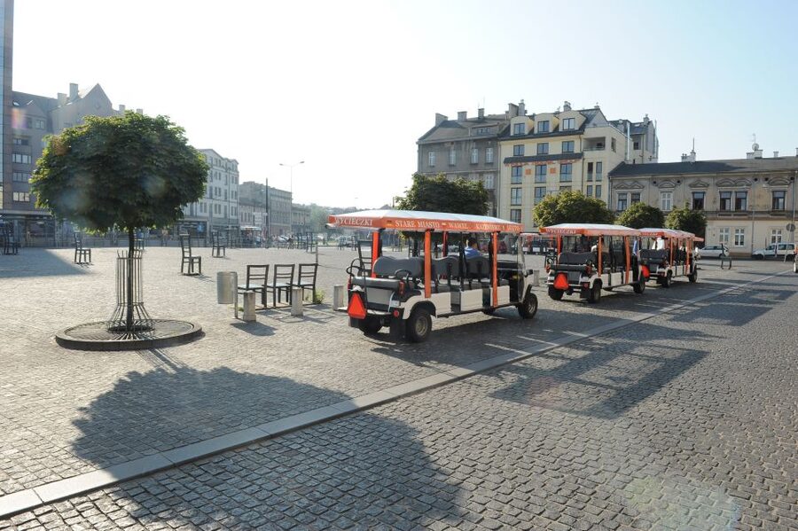 Krakow: Private Sightseeing by Electric Car - How the flexible district mix works (and how to choose)