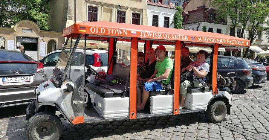 Krakow: Private Sightseeing Tour by Electric Car - Old Town highlights: Barbican, St. Florian, and Wawel Castle views