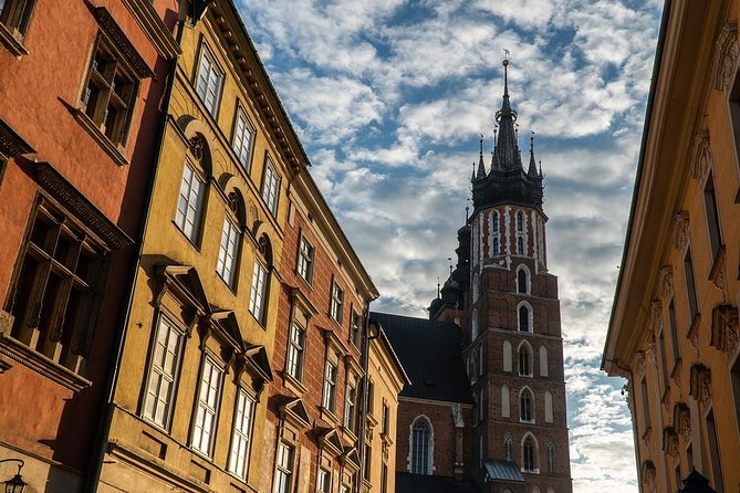 Krakow Private Tour By Walk & Car - Podgórze: former ghetto remnants and Ghetto Heroes Square