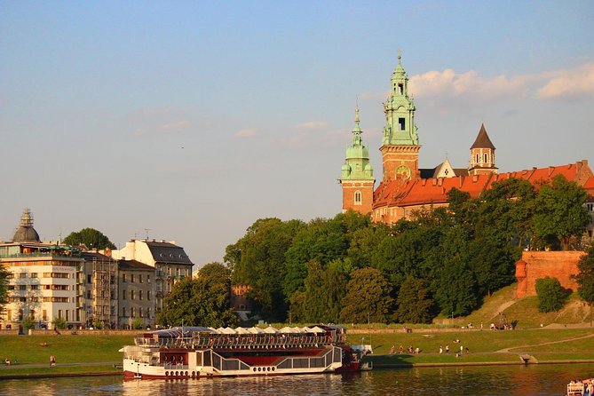 Krakow Private Tour By Walk & Car - Wawel Royal Castle: courtyard time and the optional cathedral