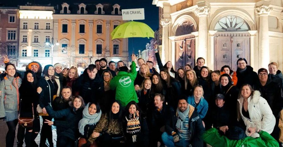 Krakow: Pub, Bar & Club Crawl - Where the night starts: Old Town energy by St. Mary’s Church