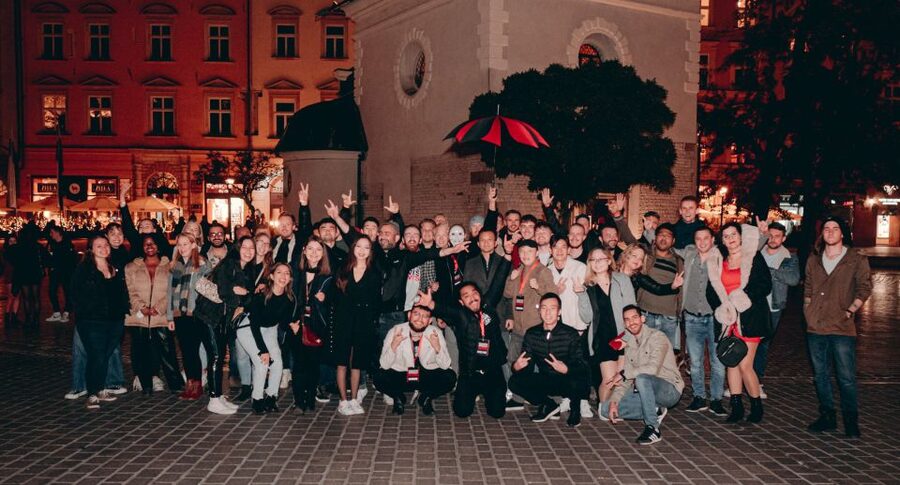 Krakow: Pub Crawl with 1 Hour of Unlimited Alcoholic Drinks - From bar to club: VIP entry, welcome shots, and that late-night rhythm