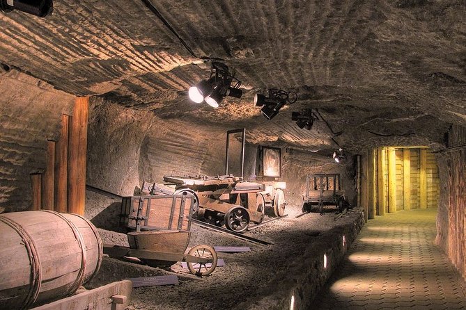 Krakow Salt Mine Guided Tour - English guide + headphones: making underground audio actually work