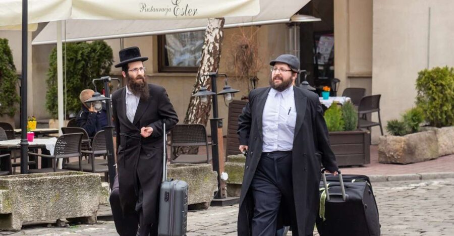 Krakow: Schindler's Factory and Jewish Ghetto Guided Tour - Why Schindler’s Factory and the Krakow ghetto walk fit together