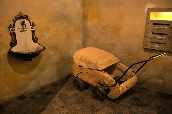 Krakow Schindler's Factory Guided Tour with Admission Ticket - Comfort and Group Size: How to Make the Most of a Small Tour