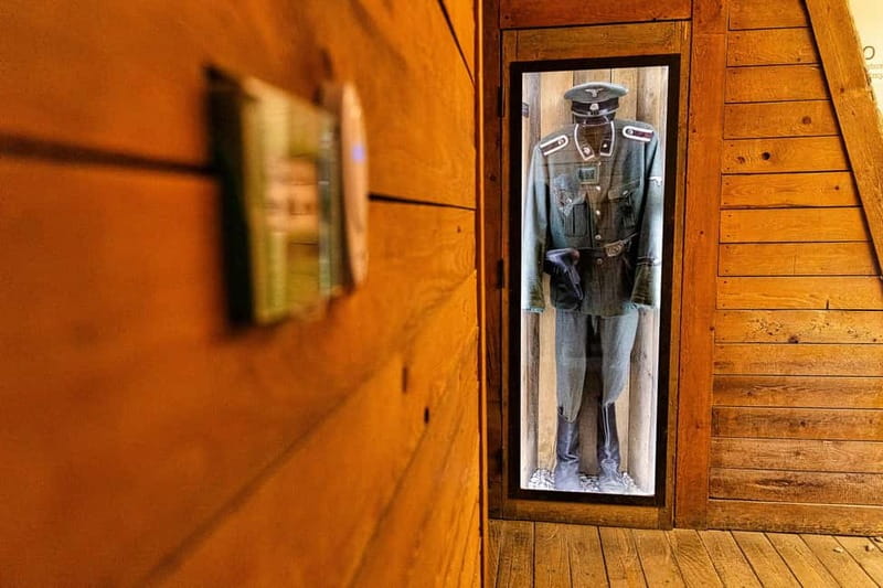 Krakow: Schindler's Factory Ticket and Guided Tour Option - Timing, meeting point reality, and why “early” is a strategy