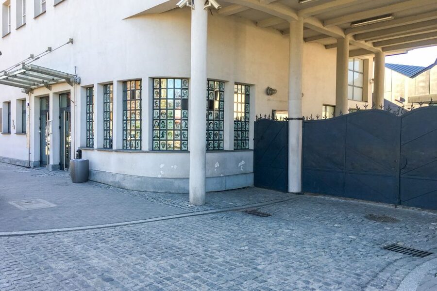 Krakow: Schindler's Factory Tour with Entrance Ticket - Price in Perspective: What Your $40 Covers