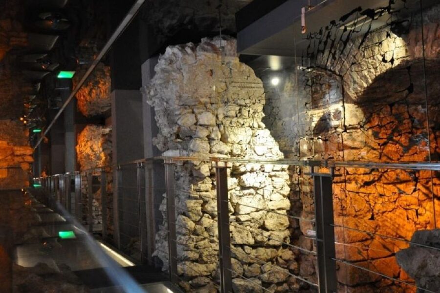 Krakow: Skip the Line Underground Museum Private Guided Tour - Key things to know before you go