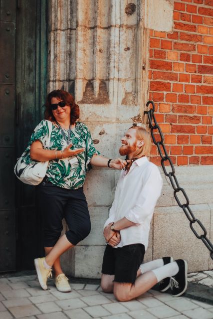 Krakow: Spooky Tales Guided Walking Tour - Old Town after dark: cobbled streets, vampire legends, and listening for details