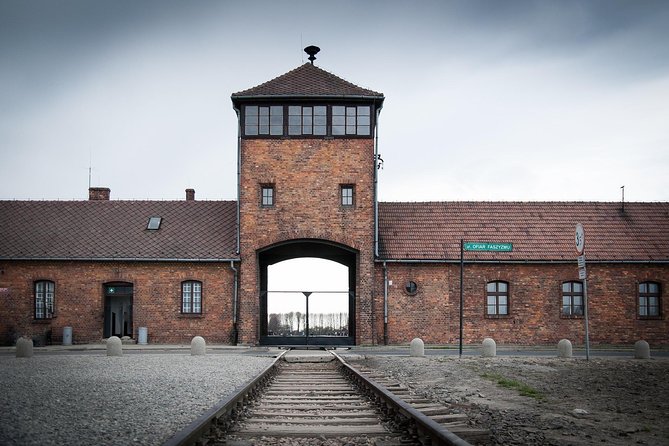Krakow to Auschwitz-Birkenau: Private Round-Trip Experience - Meeting your driver: friendly, professional, and informed before you enter