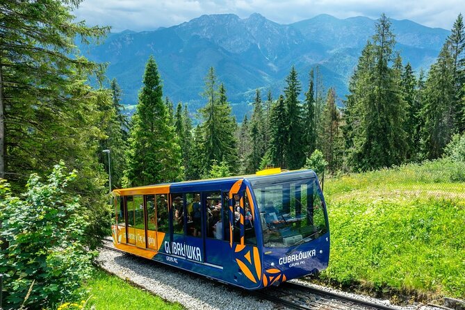 Kraków to Zakopane Private Luxury Tour - Chochołów: Wooden Highlander Village and the January Uprising Connection