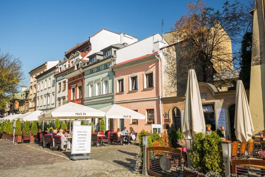Krakow: Traditional Street Food Walking Tour - Stary Kleparz Market: Kraków’s Oldest Market Stop