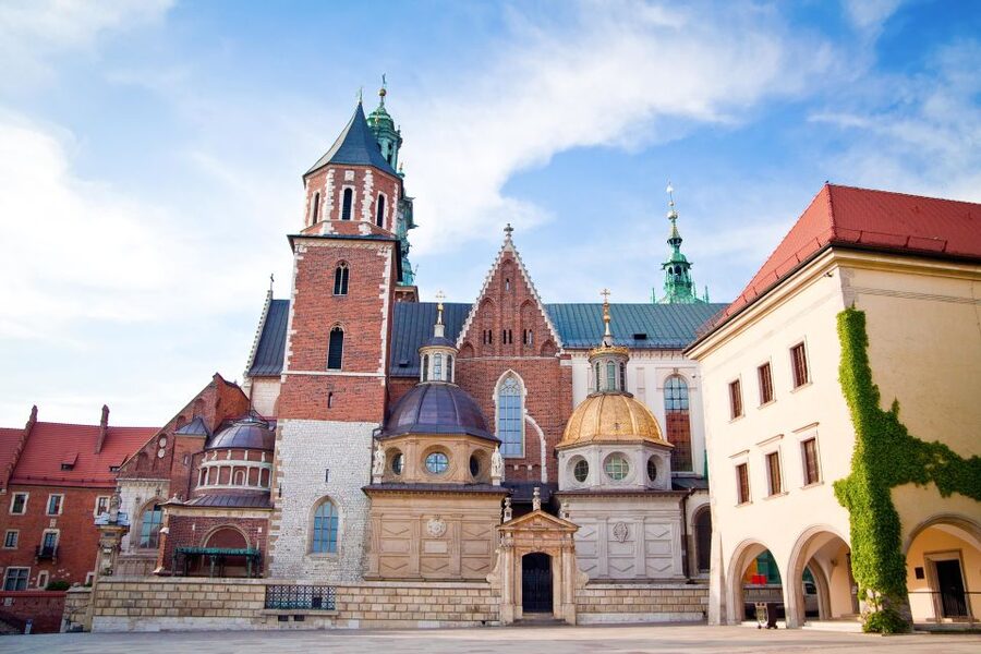 Krakow: Vistula River Cruise with Historical Views - Comfort, safety, and the small-boat feel