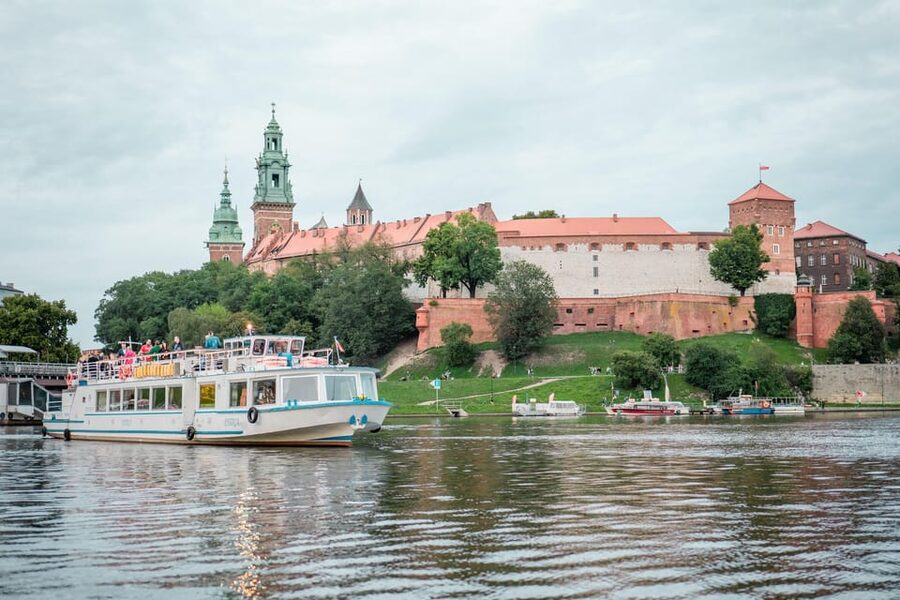 Krakow: Vistula River Sightseeing Cruise ️ - Wawel Castle to the Waterline in Just 30 Minutes