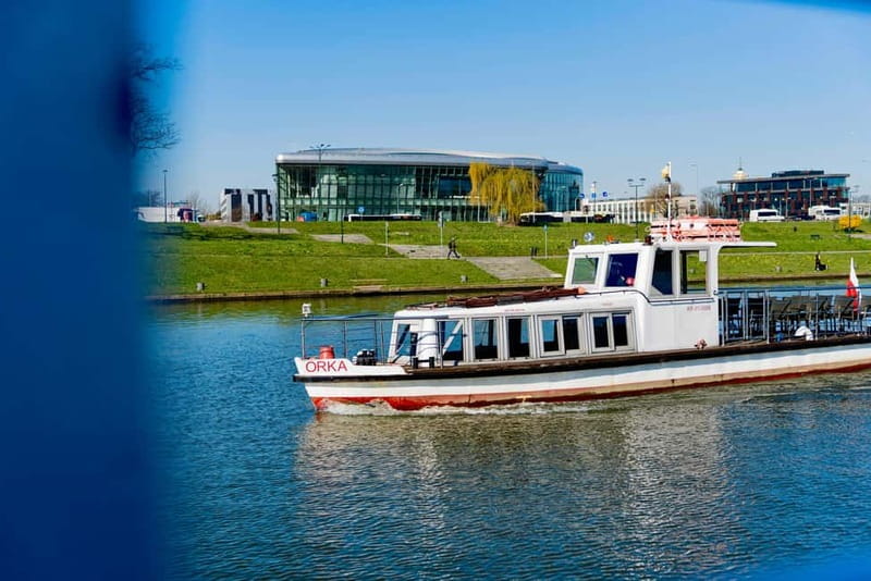 Krakow: Vistula River Sightseeing Cruise with Audio Guide - Piłsudski Bridge and Father Bernatek’s Bridge: two iconic river crossings