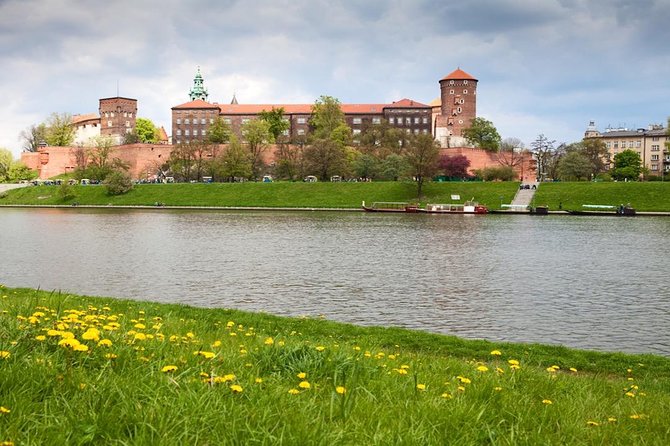 Krakow: Wawel Castle & Cathedral Guided Tour - Key highlights in quick form