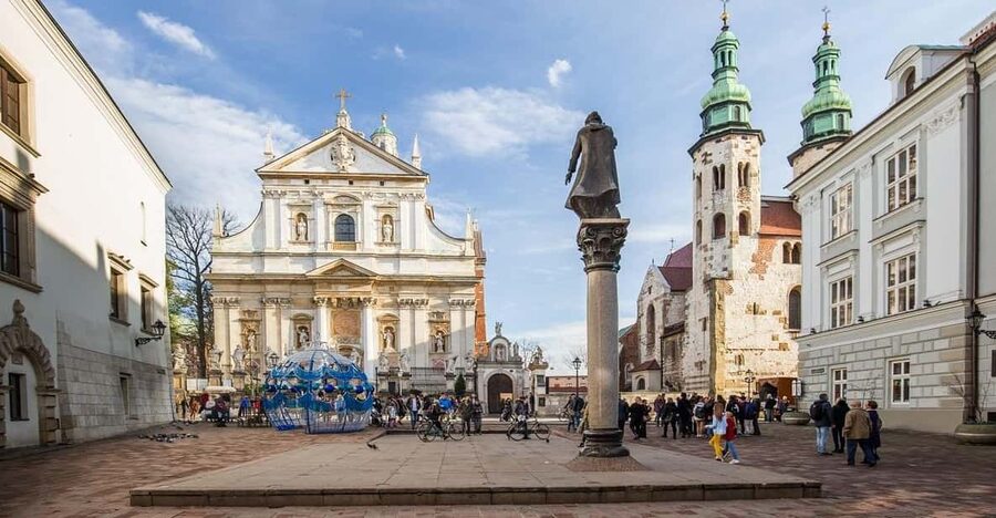 Krakow: Wawel Castle & Cathedral, Old Town & City Basilica - Sigismund Bell touch: tower views and royal crypts