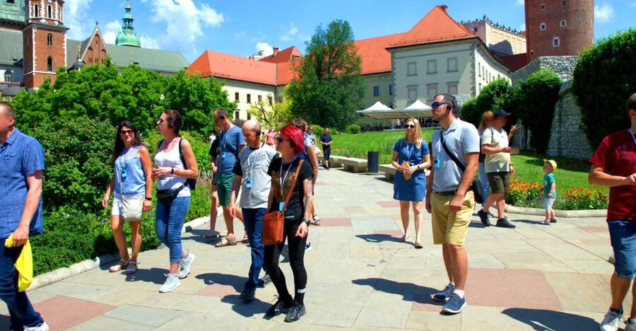 Krakow: Wawel Castle Guided Tour with Entry Tickets - Inside Wawel Royal Castle: What You Actually See