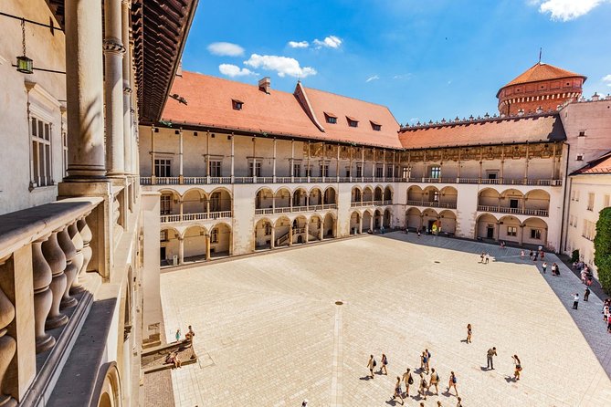 Krakow: Wawel Castle Guided Tour with Skip-The-Line Entry - Small-group pace, real guidance, and less wandering