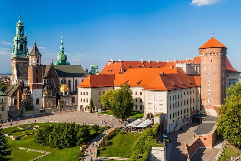 Krakow: Wawel Cathedral Guided Tour with Admission Tickets - 1000 years of monarchy: coronation stories that make the site click